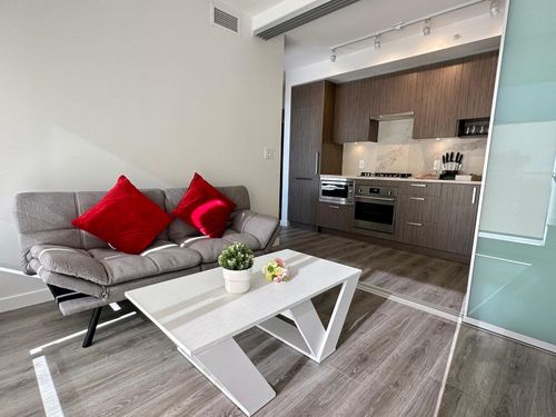 1701-13350 Central Avenue, Surrey, BC, V3T0S1 | Card Image