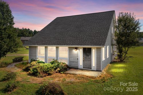 2268 Bay Ct, Newton, NC, 28658-9477 | Card Image