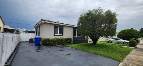 2-3520 Nw 20th St, Miami, FL, 33142-6804 | Card Image