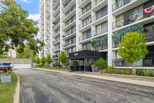 unit-1204-2005 S Finley Rd, Lombard, IL, 60148-4831 | Card Image