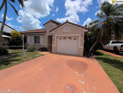 8462 Sw 158th Ct, Miami, FL, 33193-5220 | Card Image