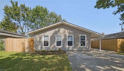 3516 Champlain Ln, Virginia Beach, VA, 23452-4005 | Card Image