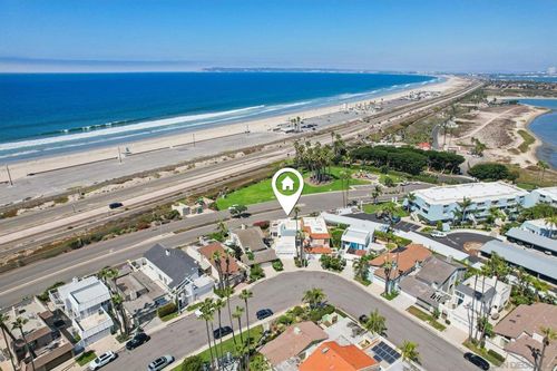58 Half Moon Bnd, Coronado, CA, 92118-3232 | Card Image