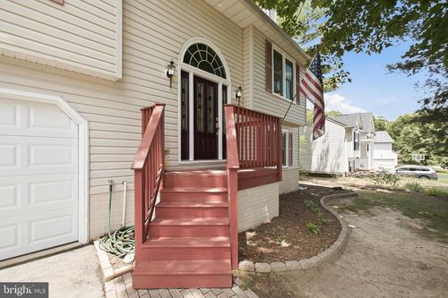10608 Crestwood Dr, SPOTSYLVANIA, VA, 22553-1685 | Card Image