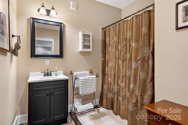 Full bath - basement | Image 35
