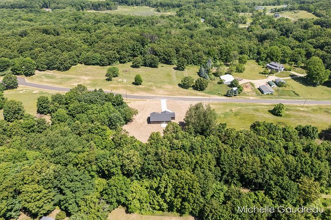 3551 Leaf Ln, House other with 3 bedrooms, 3 bathrooms and null parking in Freeport MI | Image 49
