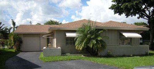 2277 Nova Village Dr, Davie, FL, 33317-7036 | Card Image