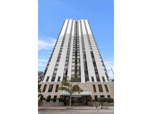 2105-1625 Larimer St, Denver, CO, 80202-1535 | Card Image