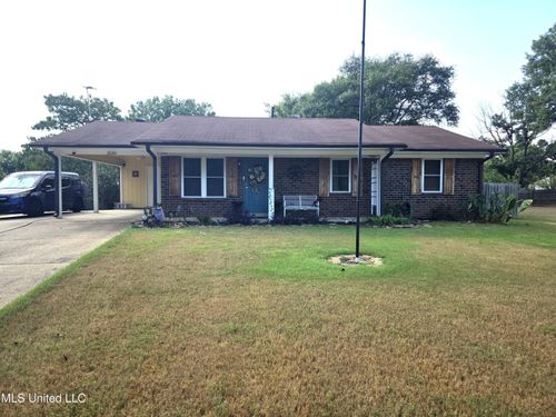 3530 Woodmont Cv, Horn Lake, MS, 38637-1659 | Card Image