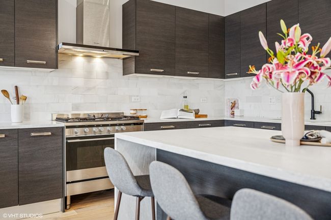 UNIT-4S - 122 S Aberdeen St, Condo with 3 bedrooms, 3 bathrooms and 1 parking in Chicago IL | Image 11