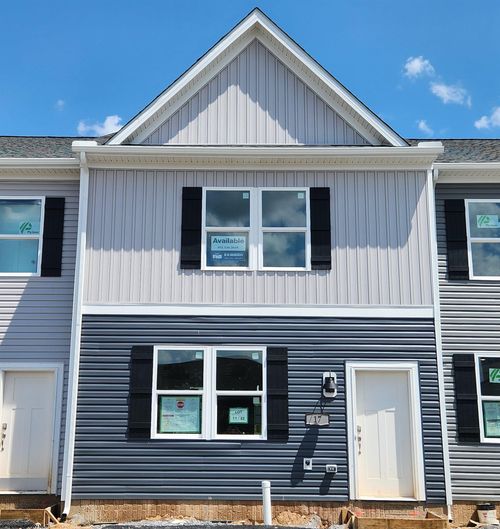 17 Erow Dr, Fairmont, WV, 26554 | Card Image