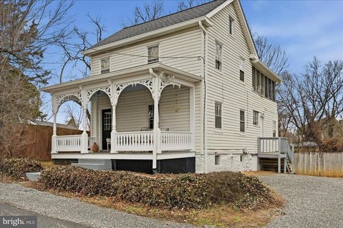 2 W Main St, BOYCE, VA, 22620-9721 | Card Image