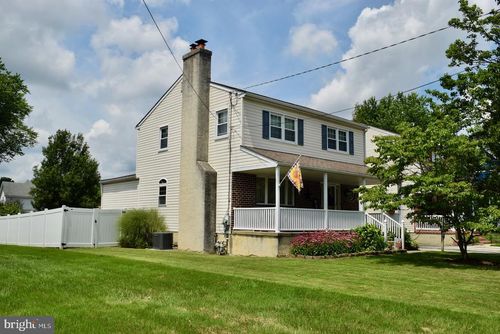 1125 Morton Ave, FOLSOM, PA, 19033-1012 | Card Image