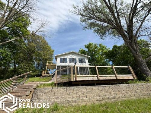 3011 E Lakeshore Dr, Brooklyn, IA, 52211-9599 | Card Image