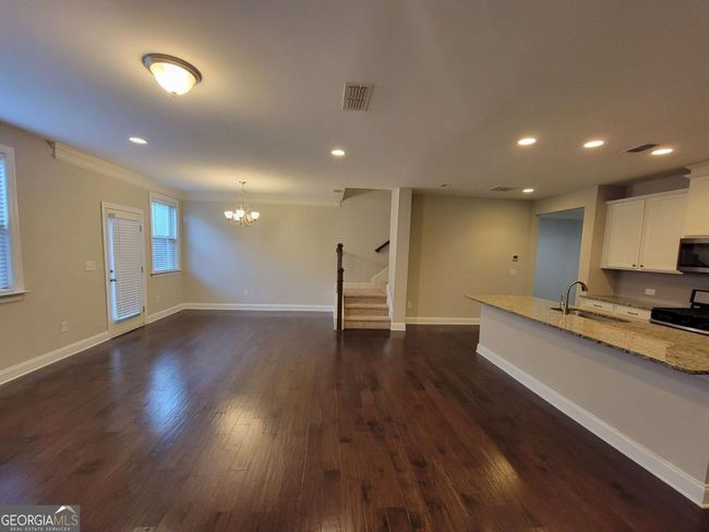 8265 Village Pl, Townhouse with 3 bedrooms, 3 bathrooms and 2 parking in Suwanee GA | Image 8