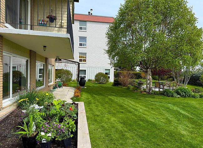 100 - 524 Cedar Crescent Sw, Condo with 2 bedrooms, 1 bathrooms and 1 parking in Calgary AB | Image 6