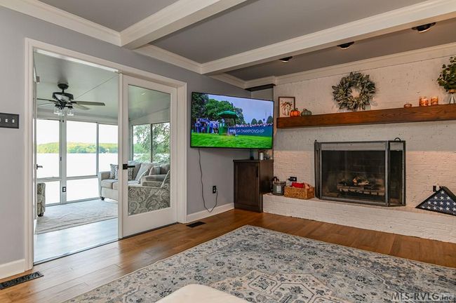 Upstairs Den | Image 18