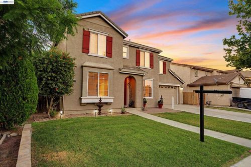 1419 Nubian St, Patterson, CA, 95363-8803 | Card Image