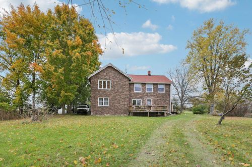 N2302 N Kohn Rd, Reeseville, WI, 53579-9777 | Card Image