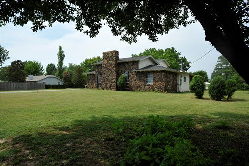 3401 Se K St, Bentonville, AR, 72712-3702 | Card Image