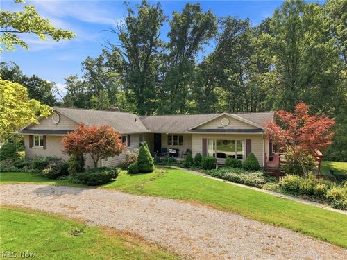 10051 Deerfield Ln, Brecksville, OH, 44141-3602 | Card Image