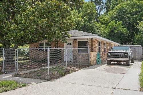 1824 Heights Dr, Saint Bernard, LA, 70085-4844 | Card Image