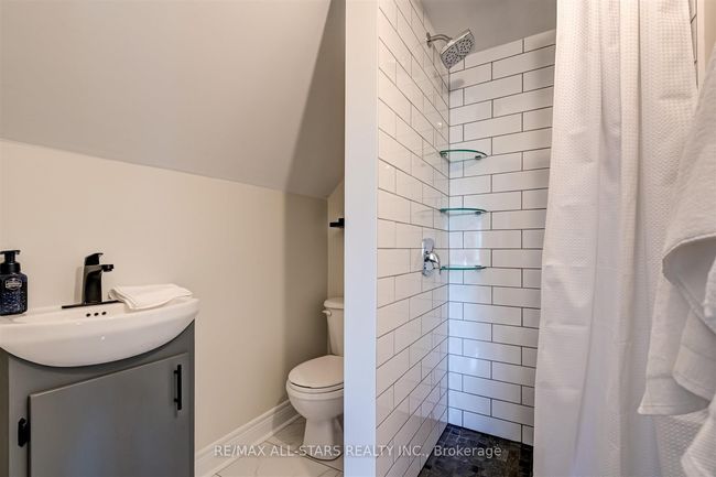 4260 Front St, House other with 4 bedrooms, 2 bathrooms and 8 parking in Goodwood ON | Image 19