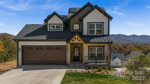 203 Boleyn Dr, Black Mountain, NC, 28711-0826 | Card Image