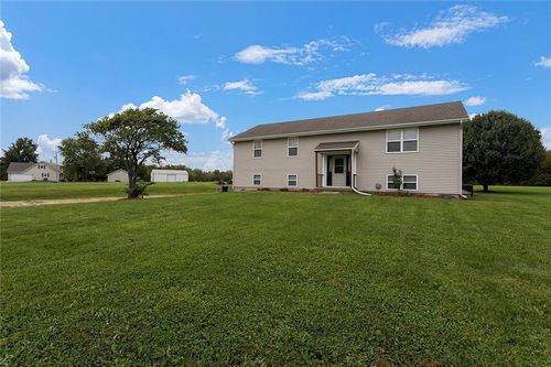 23704 S Scottsdale Ter, Peculiar, MO, 64078-8840 | Card Image