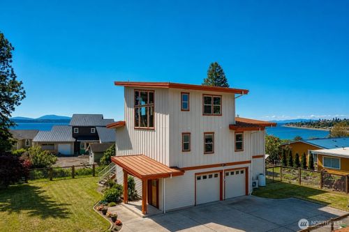 8285 Sunset St, Blaine, WA, 98230-9599 | Card Image