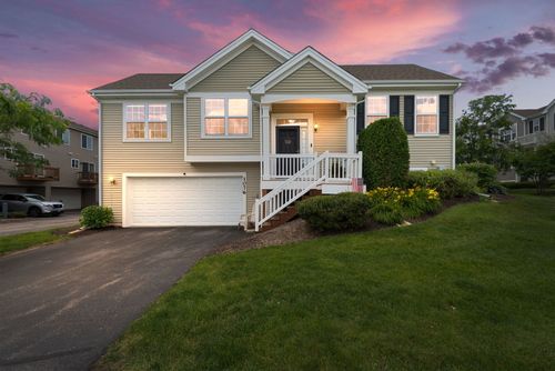 1076 Piccolo Ln, Volo, IL, 60073-5923 | Card Image
