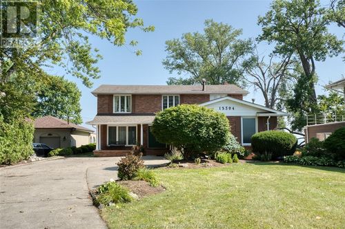 13594 Riverside Drive, Tecumseh, ON, N8N2M8 | Card Image
