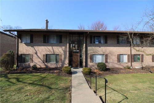 5079 Sanlin Dr, Moon/Crescent Twp, PA, 15108 | Card Image