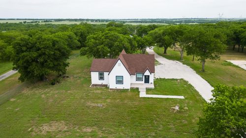 10018 Jackson Rd, Krum, TX, 76249-6639 | Card Image