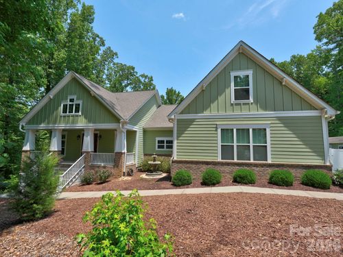 9560 Regent Dr, Davidson, NC, 28036-6530 | Card Image
