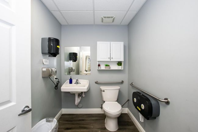 STE-103 - 5451 N University Dr, Home with 0 bedrooms, 0 bathrooms and 6 parking in CORAL SPRINGS FL | Image 15