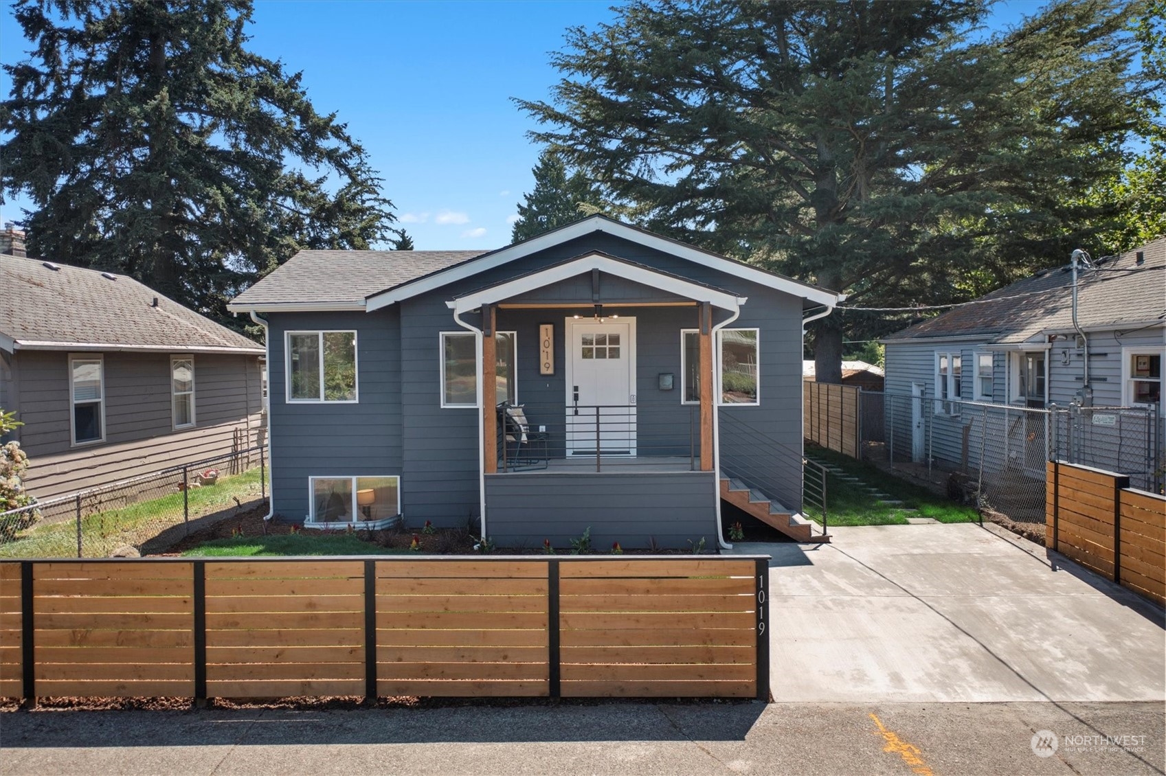 Trenton St, Seattle, WA 98106