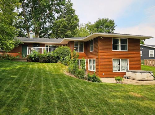 1909 Country Club Dr Ne, Willmar, MN, 56201-2160 | Card Image