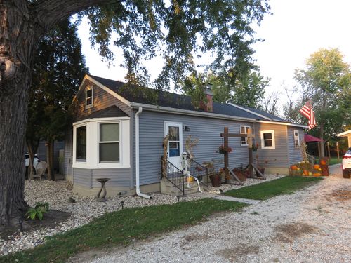 8043 Wind Lake Road E, Norway, WI, 53182 | Card Image