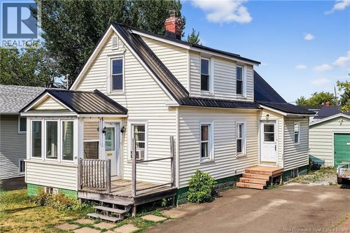 69 Cedar St, Moncton, NB, E1C7L3 | Card Image