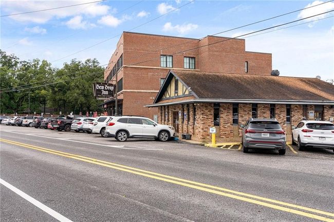 Dew Drop Inn | Image 47