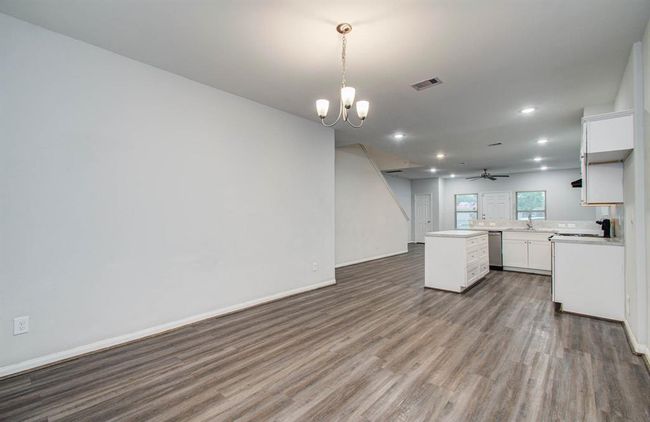B - 8718 Scott St, Home with 6 bedrooms, 4 bathrooms and null parking in Houston TX | Image 11
