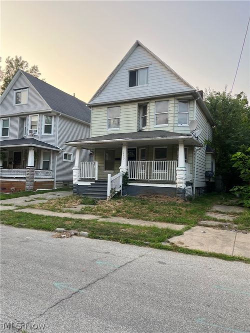 10617 Bryant Ave, Cleveland, OH, 44108-2705 | Card Image