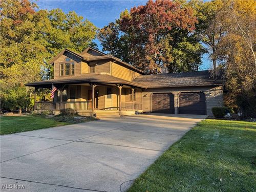 352 Wyndclift Pl, Austintown, OH, 44515-4300 | Card Image