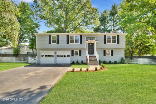 22 Carrona Dr, Riverside, CT, 06878-1616 | Card Image