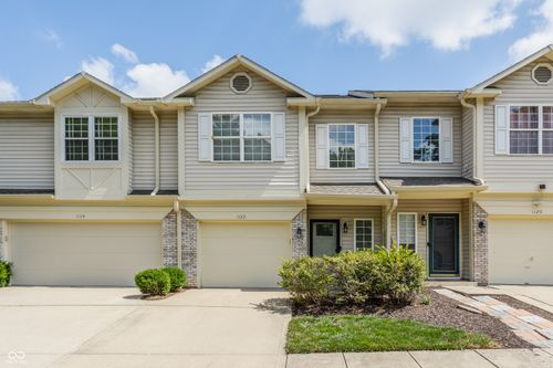 1122 Grovewood Dr, Beech Grove, IN, 46107-2491 | Card Image