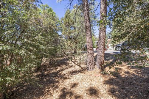 810 Vista Ave, Sugarloaf, CA, 92386-9616 | Card Image