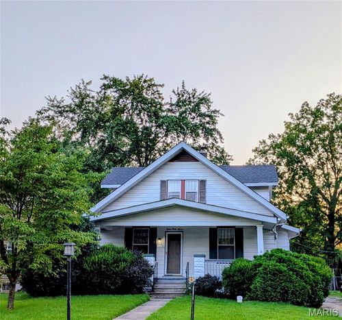 1247 Emerson Ave, Edwardsville, IL, 62025-2302 | Card Image