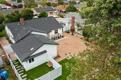 19853 Bassett St, Winnetka, CA, 91306-3903 | Card Image