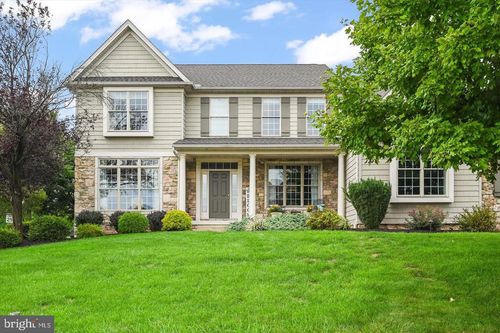 2146 Bernays Dr, YORK, PA, 17404-1495 | Card Image
